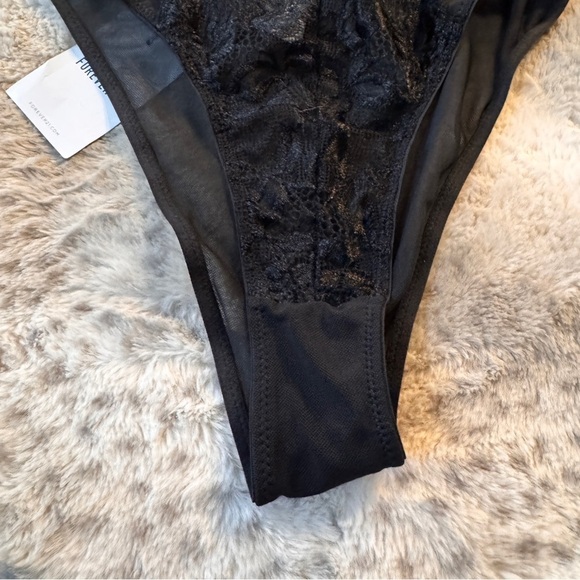 Elegant Black Lace Bodysuit, No Snap - Size Medium - NEW with Tags - Picture 9 of 12